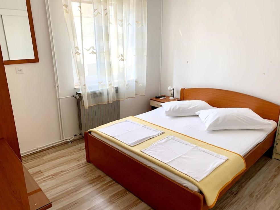 Obradovic Rooms & Apartments Makarska Exterior foto