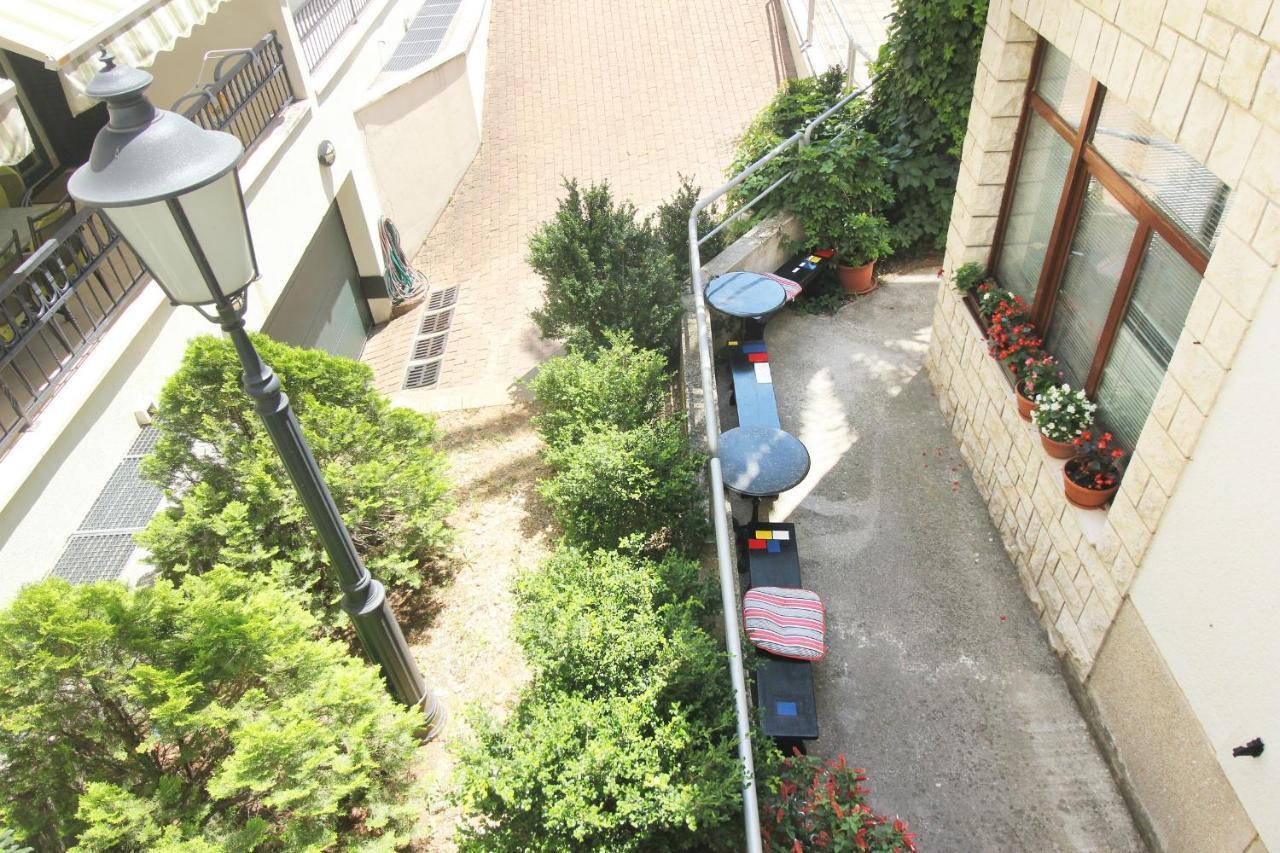 Obradovic Rooms & Apartments Makarska Exterior foto